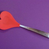 Spatule silicone &laquo;&nbsp;coeur&nbsp;&raquo;