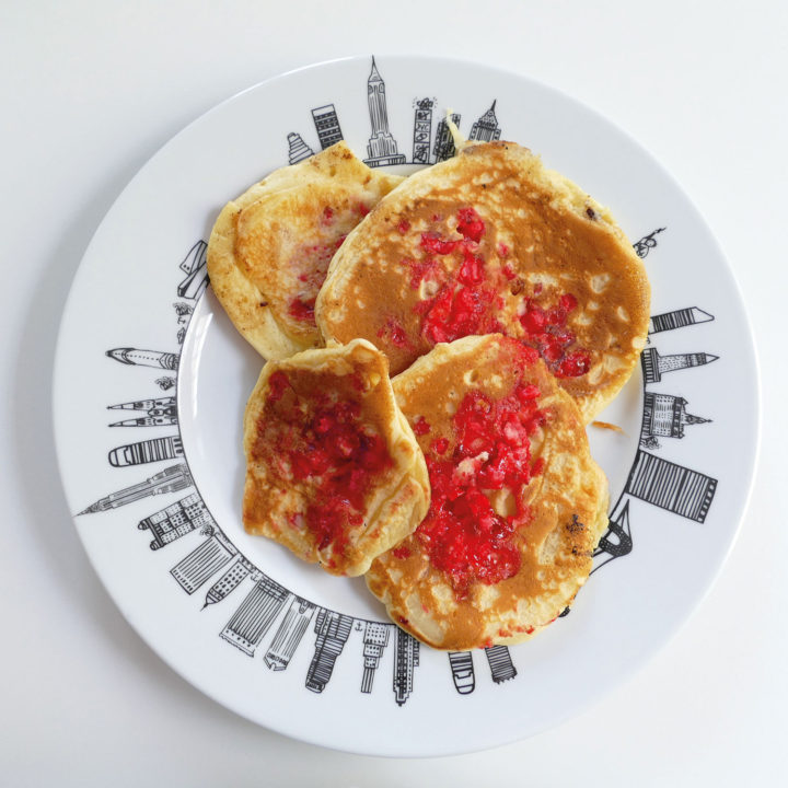 le plat plat new york par assiettes et compagnie c'est un véritable carnet de voyage dans la ville - une création assiettes et compagnie éditée par le porcelainier Revol - made in france