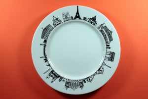 Assiette Paris par Assiettes et Compagnie