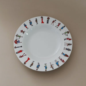 plat creux I love shoopping, une collection exclusive d'assiettes et compagnie fabriquée en france par revol porcelaine, un plat creux pratique comme un plat à gratin qui va à tous les fours et au lave vaisselle