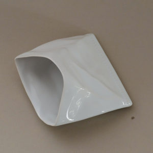 sachet de frites en porcelaine, revol, made in france