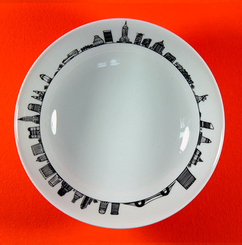 coupelle new york pour faire le tour de big apple Edition limitée exclusive pour Assiettes & Compagnie Fabrication française par la Maison REVOL création graphique par Béatrice Pène