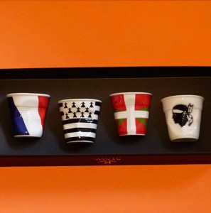 coffret de tasses régionales par revol porcelaine