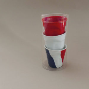coffret de 3 tasses avec la france, une rouge et une blanche, tasses revol collection flags dessinée par béatrice pene