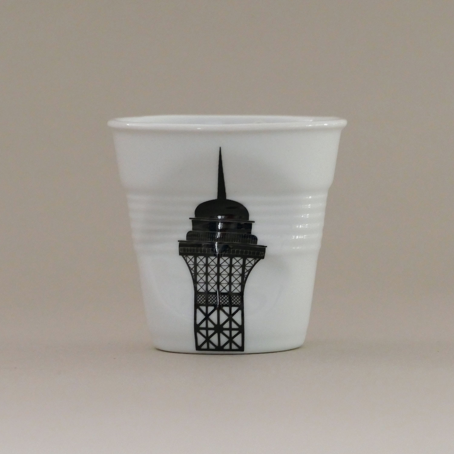 Tasse de café avec cuillère Paris