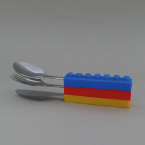 couverts LEGO pour enfants, ils vont adorer manger avec leurs couverts et les empiler comme de vrais lego, hyper pratiques