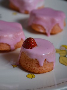 recette de muffins au pamplemousse rose , un petit cake fruitée pour réveiller les papilles en hiver par assiettes et gourmandises et sur france bleu pays basque