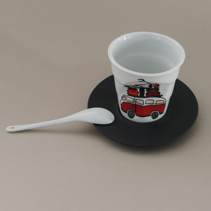 sous tasse basalt de forme ronde, par porcelaine Revol