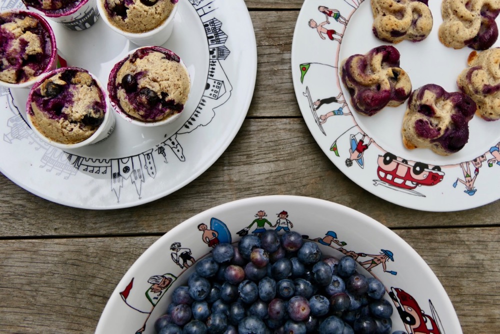 les desserts de l'été se déclinent avec des fruits rouges ou gorgés de soleil.... une série de recettes sur assiettes et compagnie