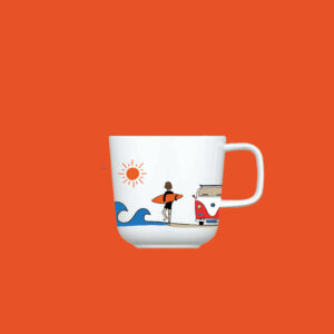 le mug la plage est une grande théière de plus d'un litre pour vos thés entre amies, une création originale d'assiettes et compagnie avec un nouveau dessin de Béatrice pene lassus