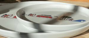 bienvenue sur Assiettes et compagnie pour changer votre table avec une vaisselle originale, poétique et d'une qualité exceptionnelle, vaisselle en séries limitées avec des dessins originaux de béatrice pene lassus, créatrice d'assiettes et compagnie