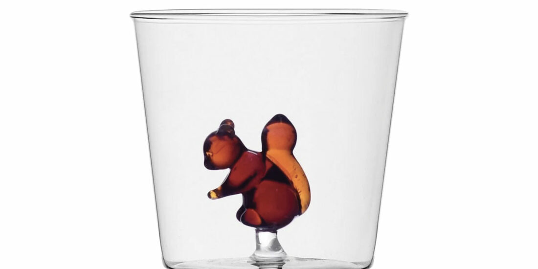 verre ecureuil ichendorf, verre avec un écureuil en verre, hyper joli et poétique