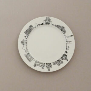 assiette à dessert Biarritz par assiettes et compagnie - édition assiette par la maison Revol sur dessin original assiettes et cie