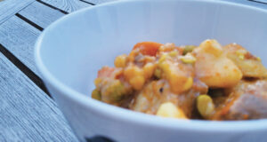 recette du navarin d'agneau sur un bol pays basque par assiettes et cie