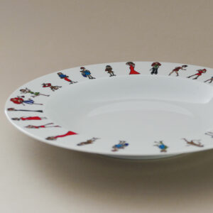 plat creux I Love Shopping par assiettes et compagnie , une série d'assiettes et de plats dessinées par béatrice lassus pene avec de la porcelaine Revol, made in france