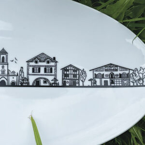 plat ovale la bastide clairence par assiettes et compagnie et faire le tour de ce plus beau village de France au coeur du pays basque