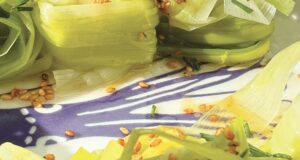 la recette des poireaux vinaigrette avec quelques idées nouvelles et un bol chipiron par assiettes et compagnie