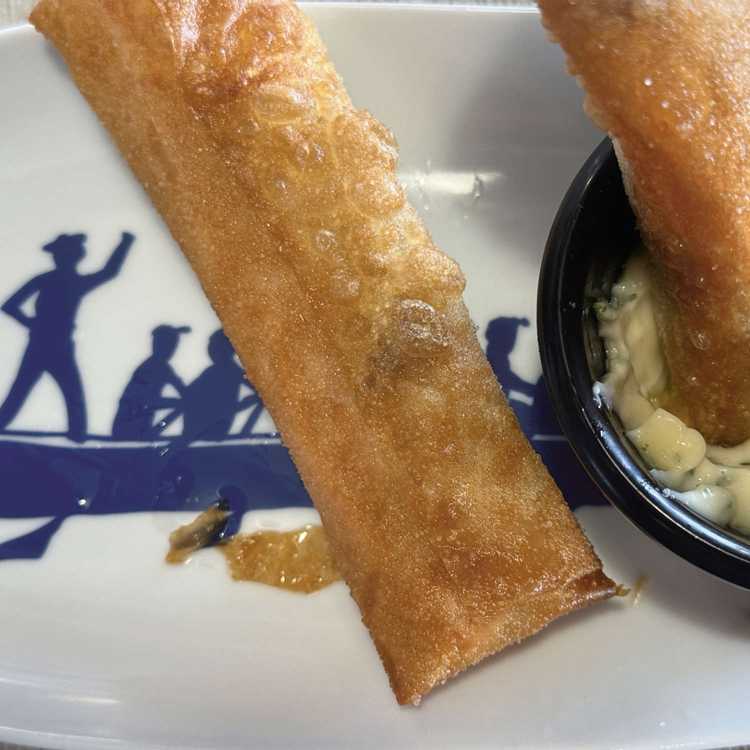 assiette longue la trainière, une merveille pour vos meilleures recettes basques ... ou autre